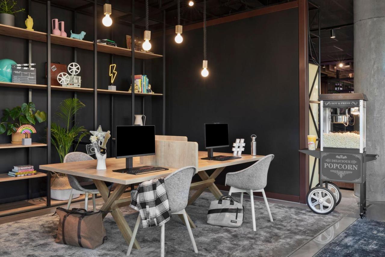 Moxy Hotel 3*